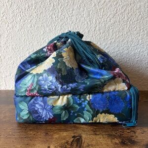 New Vintage Sassaby Toiletry Travel Bag Overnight Floral Zip Tray Drawstring